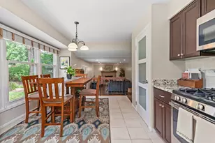 1211 Parliament Ct, Libertyville, IL 60048 - Photo 6