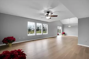 2404 White Ash Ct, Plainfield, IL 60586 - Photo 8