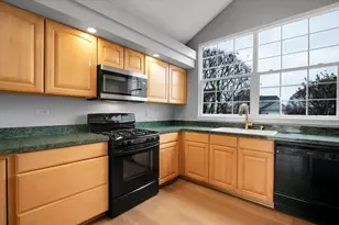 2404 White Ash Ct, Plainfield, IL 60586 - Photo 14