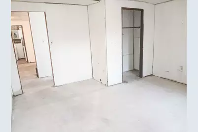 2112 E 2400 Road, Watseka, IL 60970 - Photo 8