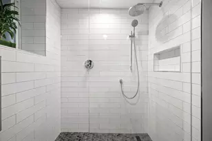 1252 W Carmen Ave, Chicago, IL 60640 - Photo 44