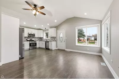 7701 S Christiana Avenue, Chicago, IL 60652 - Photo 2