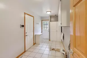 5695 S Park Pl Dr, Rochelle, IL 61068 - Photo 18