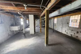 303 W 153rd Pl, Calumet City, IL 60409 - Photo 14