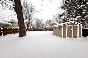 2720 Gilboa Ave, Zion, IL 60099 - Photo 2