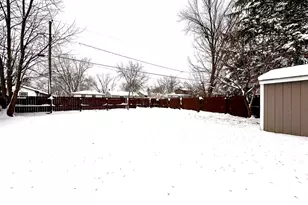 2720 Gilboa Ave, Zion, IL 60099 - Photo 4