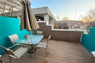 5041 Warren St, Skokie, IL 60077 - Photo 12