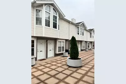 5041 Warren Street, Skokie, IL 60077 - Photo 1