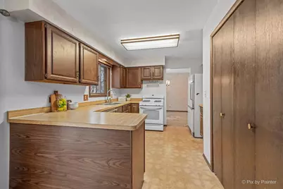 315 Leeds Court, Naperville, IL 60565 - Photo 4