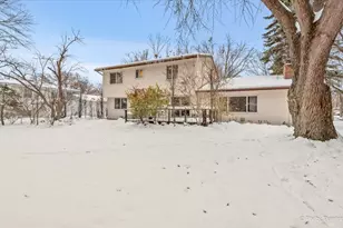 315 Leeds Ct, Naperville, IL 60565 - Photo 32