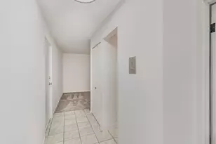 9724 S Karlov Ave, Oak Lawn, IL 60453 - Photo 14