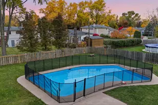 1813 E Wood Ln, Mount Prospect, IL 60056 - Photo 30