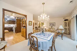 301 Lake Hinsdale Dr, Willowbrook, IL 60527 - Photo 6