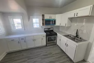 550 5th Ave, Aurora, IL 60505 - Photo 2