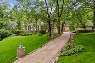 2023-2027 W 108th Pl, Chicago, IL 60643 - Photo 46