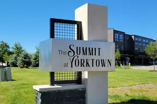 377 Summit Cir, Lombard, IL 60148 - Photo 2