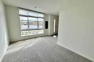 387 Summit Cir, Lombard, IL 60148 - Photo 12