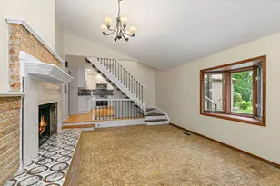 2916 Skyline Dr, Crystal Lake, IL 60012 - Photo 14