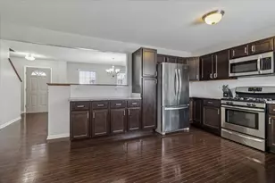 1112 Kim Ct, Joliet, IL 60431 - Photo 4