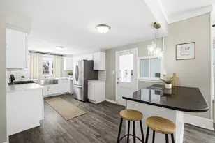 406 W Balsam St, Forreston, IL 61030 - Photo 6