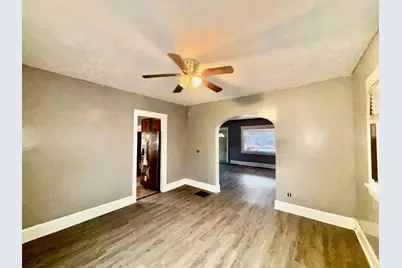 410 Oakley Avenue, Rockford, IL 61101 - Photo 8