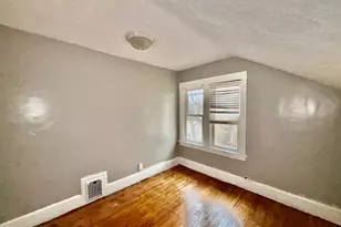 410 Oakley Ave, Rockford, IL 61101 - Photo 16