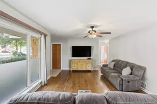 510 S Chase Ave, Lombard, IL 60148 - Photo 4