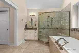 7298 Claridge Ct, Long Grove, IL 60047 - Photo 14