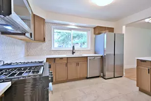 6750 N Kostner Ave, Lincolnwood, IL 60712 - Photo 10