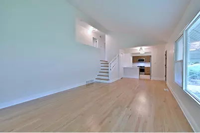 6750 N Kostner Avenue, Lincolnwood, IL 60712 - Photo 4