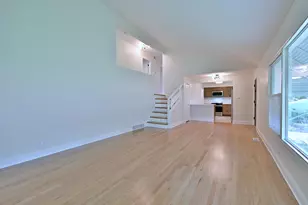 6750 N Kostner Ave, Lincolnwood, IL 60712 - Photo 4