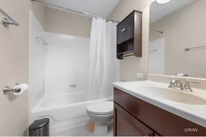 23 Hesterman Drive, Glendale Heights, IL 60139 - Photo 16