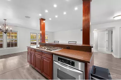 23 Hesterman Drive, Glendale Heights, IL 60139 - Photo 8