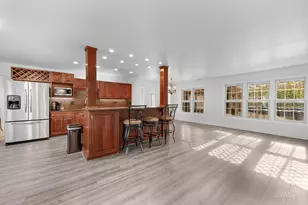 23 Hesterman Dr, Glendale Heights, IL 60139 - Photo 2