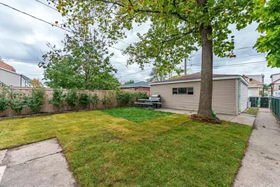 2834 Highland Avenue, Berwyn, IL 60402 - Photo 24