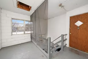 11400 S Champlain Ave, Chicago, IL 60628 - Photo 20