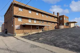 222 W Exchange St, Freeport, IL 61032 - Photo 1