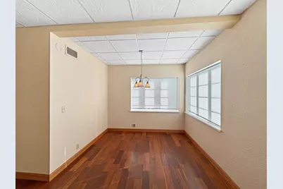 222 W Exchange Street, Freeport, IL 61032 - Photo 26