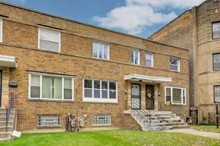 8613 S Ingleside Ave, Chicago, IL 60619 - Photo 2