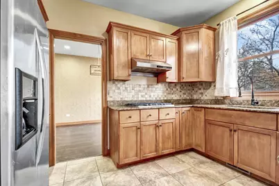 1S174 Addison Avenue, Lombard, IL 60148 - Photo 10