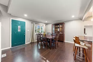 6017 Birmingham St, Chicago Ridge, IL 60415 - Photo 4