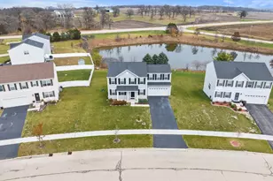 2122 Whitekirk Ln, Yorkville, IL 60560 - Photo 2