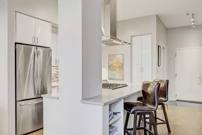 130 S Canal Street #9F, Chicago, IL 60606 - Photo 6