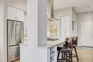 130 S Canal St, Chicago, IL 60606 - Photo 6