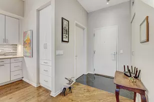 130 S Canal St, Chicago, IL 60606 - Photo 4