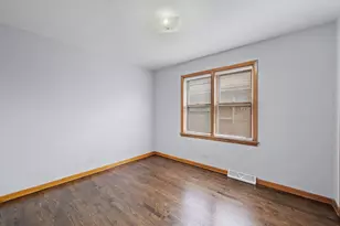 11038 S Ave N, Chicago, IL 60617 - Photo 14