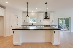 894 N Quentin Rd, Palatine, IL 60067 - Photo 10