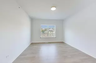 894 N Quentin Rd, Palatine, IL 60067 - Photo 14