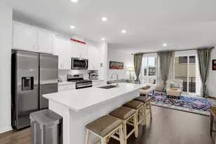 1200 Lakepointe Dr, Schaumburg, IL 60173 - Photo 2