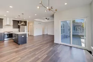 898 N Quentin Rd, Palatine, IL 60067 - Photo 8